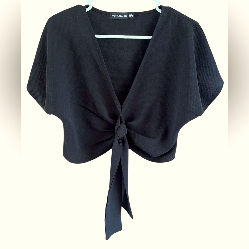 Hostess Pick 💥 Black Dolman Sleeve Crop Blouse with Tie Front - Picture 2 of 11